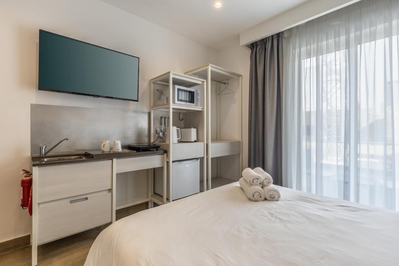 Private 43 With Kitchenette And Private Bathroom * Saint Julian's