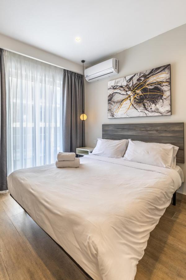 Apartment Private 43 With Kitchenette And Private Bathroom *
